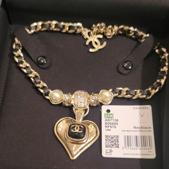 Chanel Metal Pearl Lambskin Crystal Necklace 21K - Picture 11 of 15